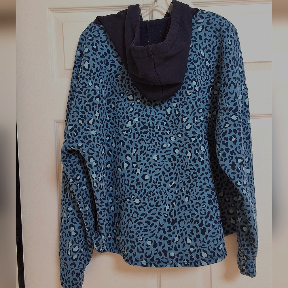 Time & Tru, XL (16-18), Woman's Dark Navy Blue Animal Print Hoodie - Picture 3 of 6